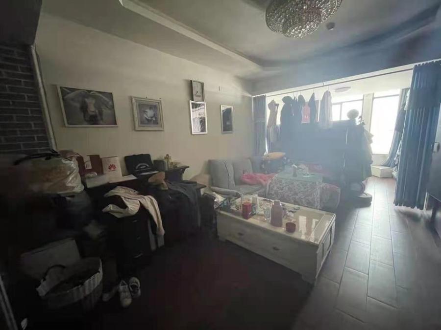 融圣國(guó)際公寓法拍房8、9棟2109房