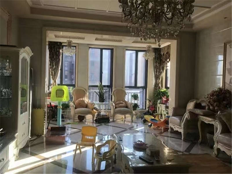 中隆國(guó)際御璽法拍房9號(hào)棟A-1502號(hào)