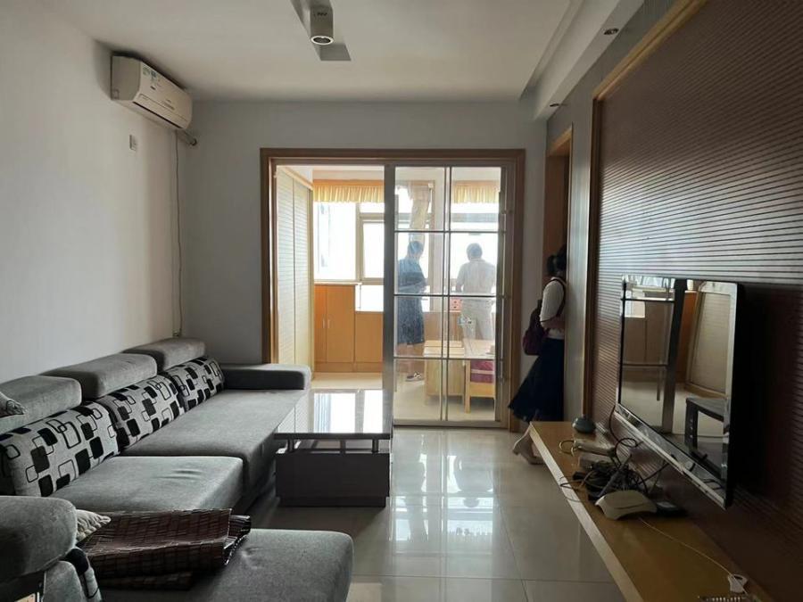 紅星國際星城（紅星大廈）法拍房2417室和室內家具家電