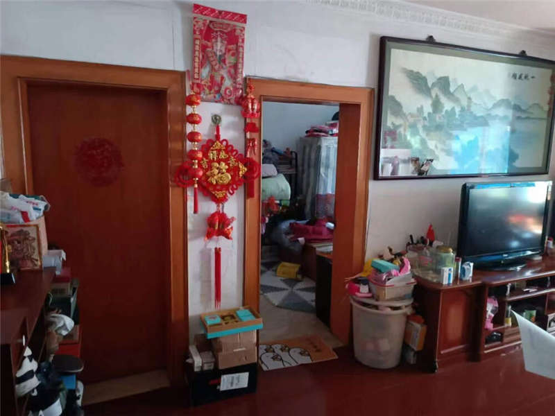 長(zhǎng)坡社區(qū)法拍房003棟510號(hào)