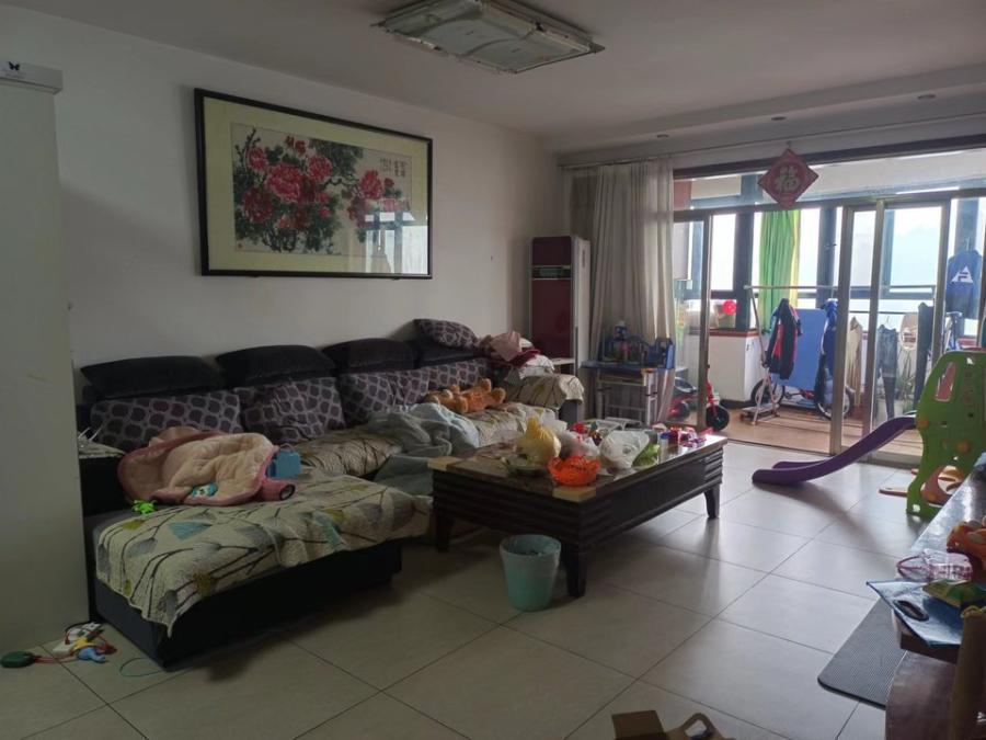 同發(fā)南國(guó)新城法拍房A、B、C、D棟505室