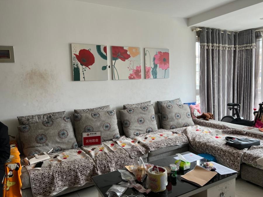 鑫天山城明珠法拍房2棟1707、1708室