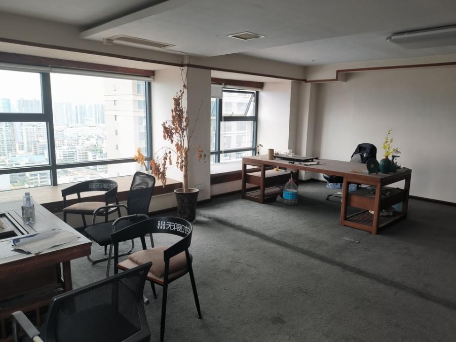 萬象新天地法拍房5號棟2501、2502、2505、2506號