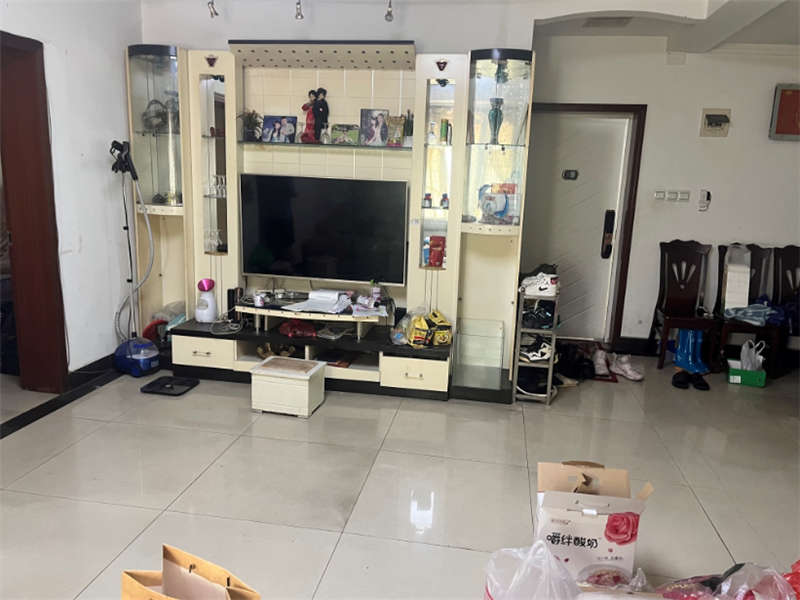 中南汽車世界K小區(qū)法拍房K03、K04棟312室