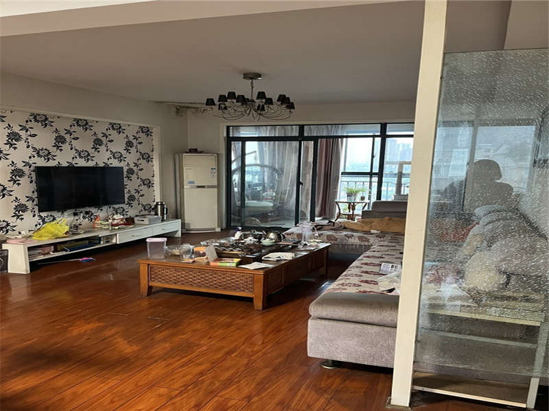 東業(yè)早安星城法拍房3棟1單元703、704室