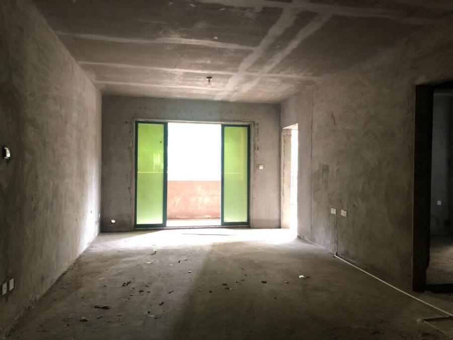 富基世紀(jì)公園法拍房41#、42#棟202室