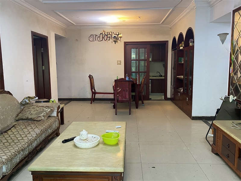 恒大名都法拍房20、21、22棟505室