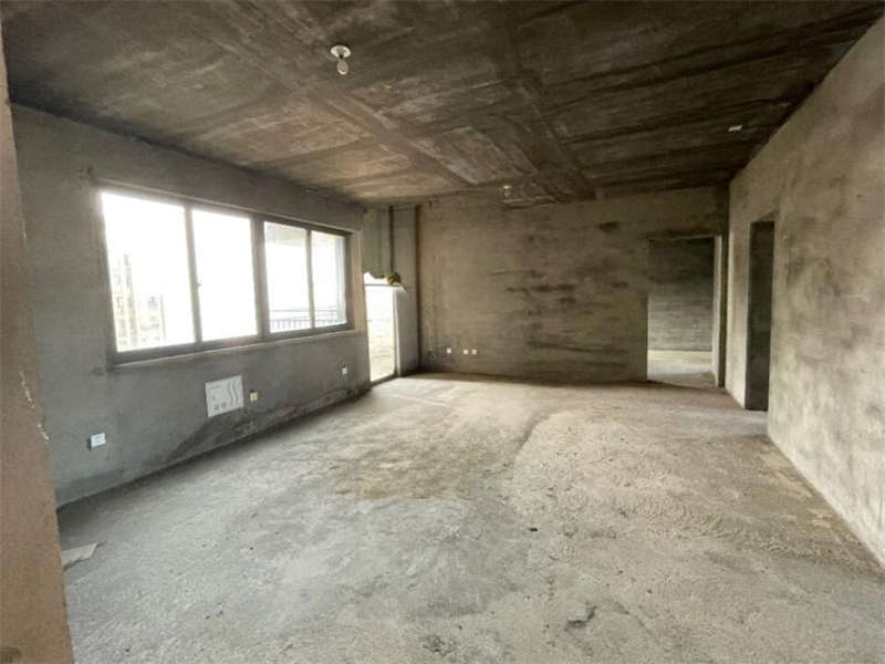 鴻運(yùn)佳苑法拍房4棟2701房