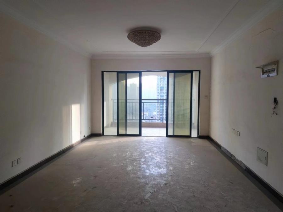 富基世紀(jì)公園法拍房17、18棟1702室