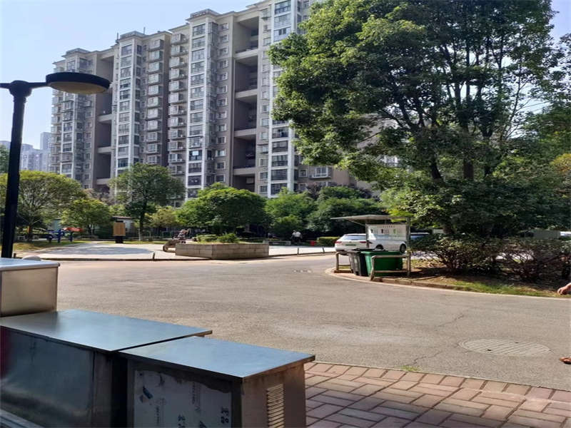 麓谷和馨園法拍房B區(qū)6、7棟1109號