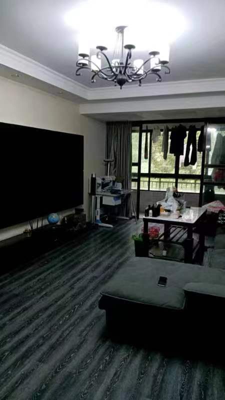 三一街區(qū)法拍房二期10、11棟405號(hào)