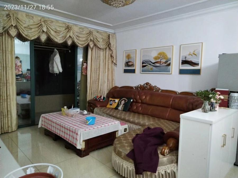 富基世紀(jì)公園法拍房10、11棟403室