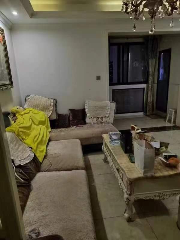 陽光麗城一期法拍房一期東側(cè)W1地塊1、7、商業(yè)1棟901房