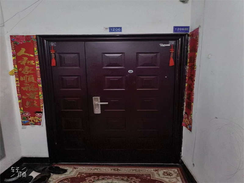 睿智園小區(qū)法拍房1、2棟1206