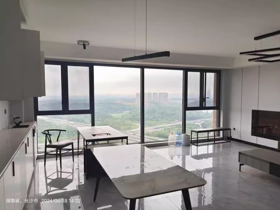 善化國(guó)際（善化名?。┓ㄅ姆?2棟2401室