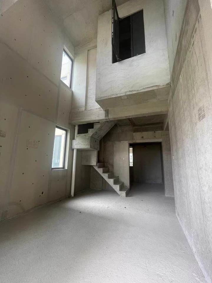 （8折雙學(xué)位）潤(rùn)和湘江天地天境苑法拍房19棟602室