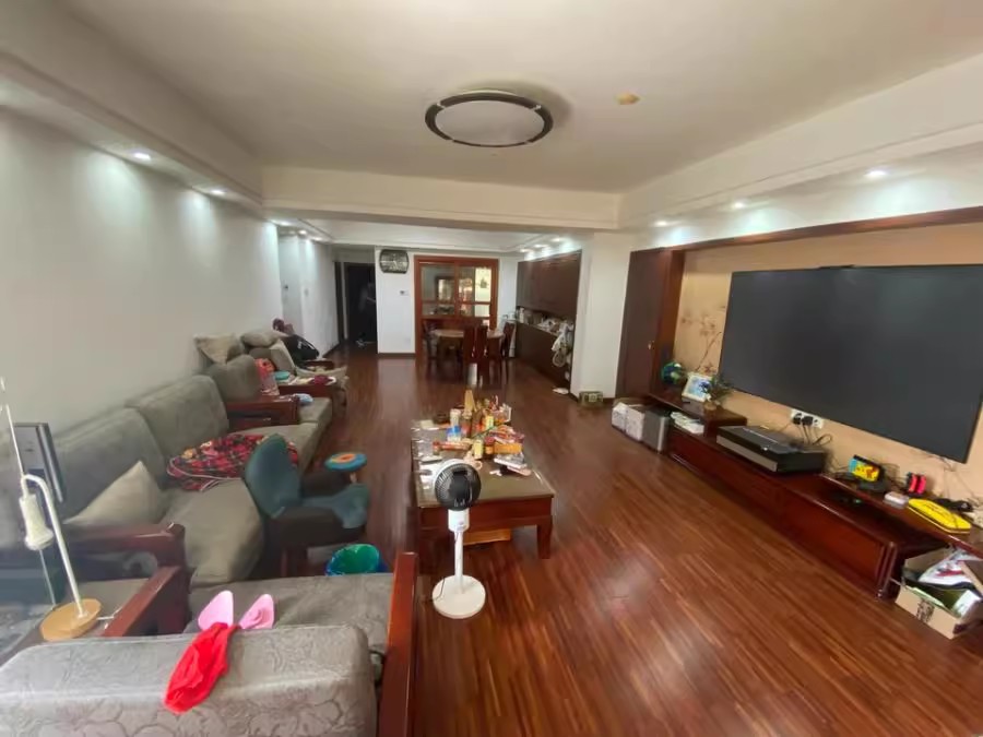 （洋房 送地下室）卓越蔚藍(lán)海岸法拍房23棟206號房（洋房）照片非本房