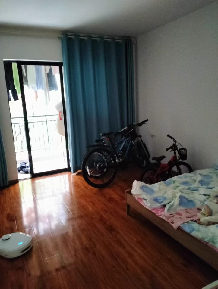 三一街區(qū)法拍房一期8、9棟407號