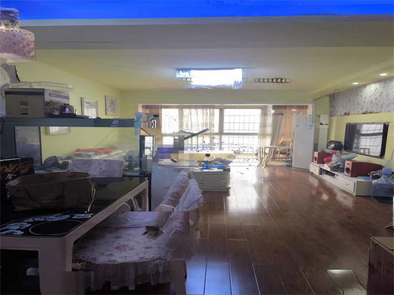 弘欣公寓法拍房12、13棟1701號