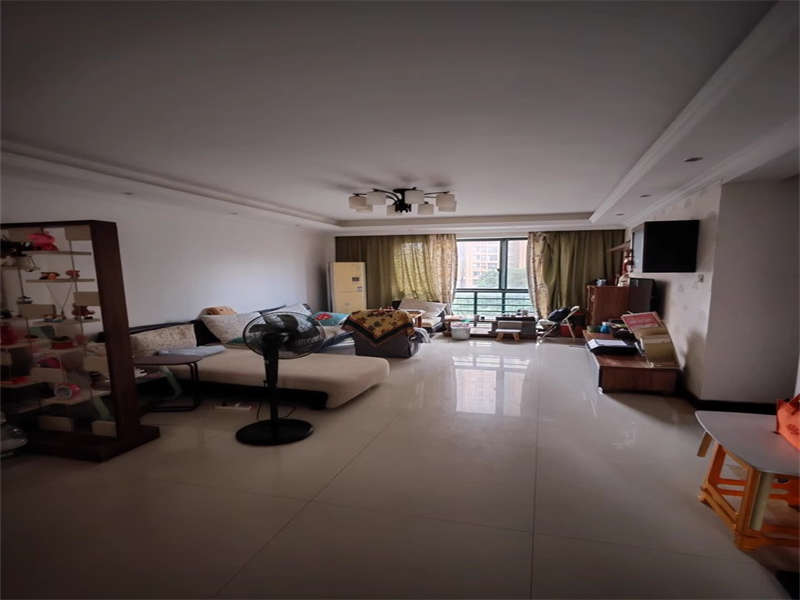 華盛世紀(jì)新城法拍房1棟910號