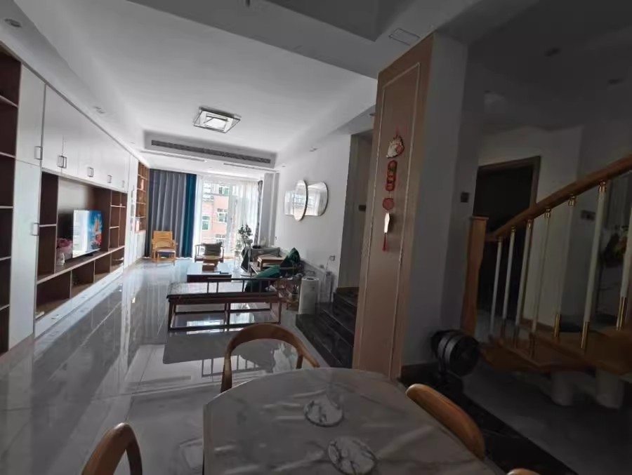 創(chuàng)遠(yuǎn)景園法拍房3棟1403號(hào)