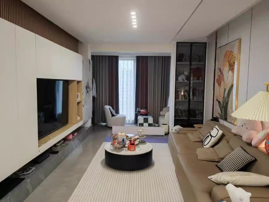 世茂璀璨天城（云錦軒）法拍房9棟2902室