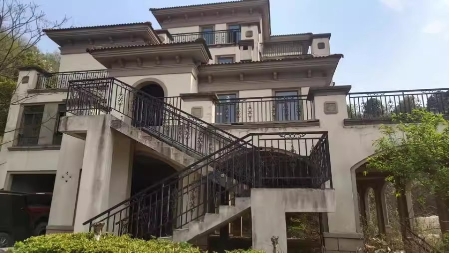 （獨(dú)棟別墅）麓麟卓越花園法拍房D9棟101