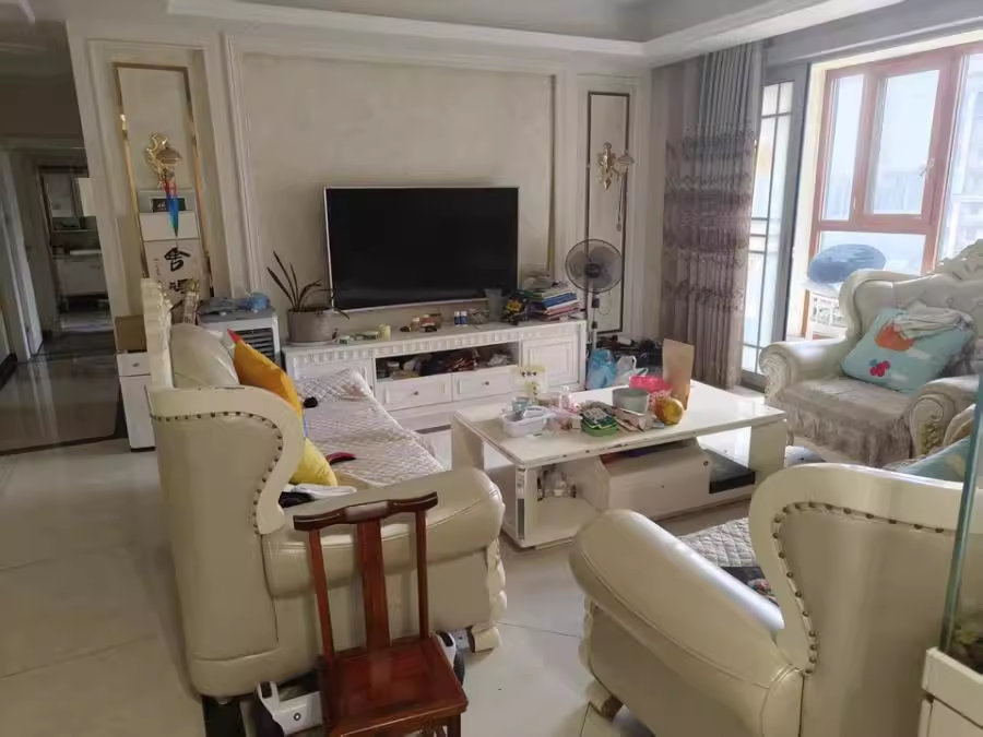 （8折）湘誠(chéng)德峰小區(qū)法拍房B6棟2404號(hào)房