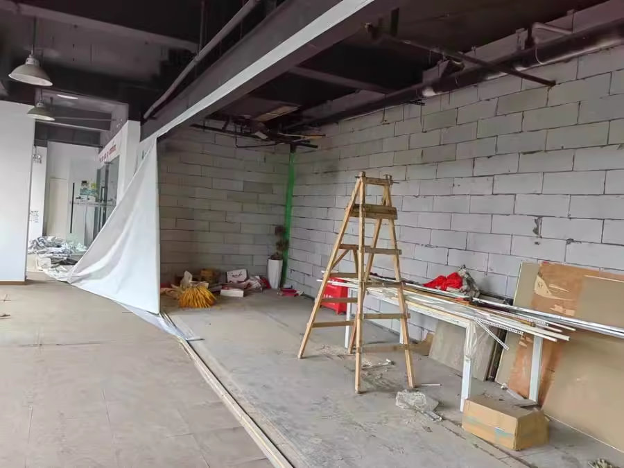 （大學城）南麓大廈法拍商業(yè)201號、202號