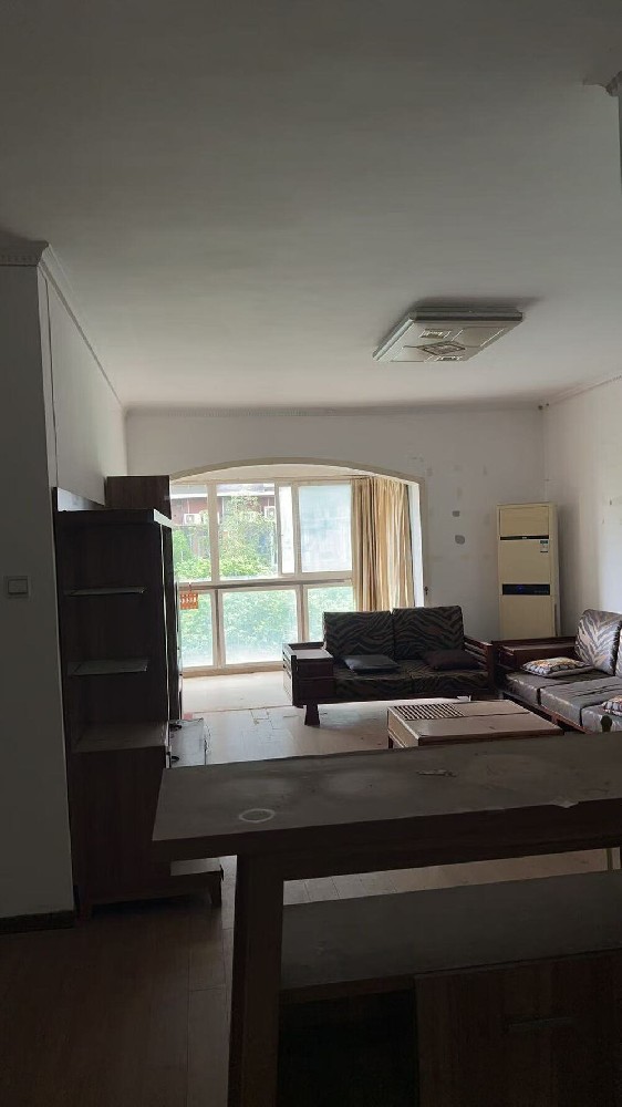 格藍(lán)康都法拍房1、2、3、4棟及地下室、裙樓217號(hào)房屋