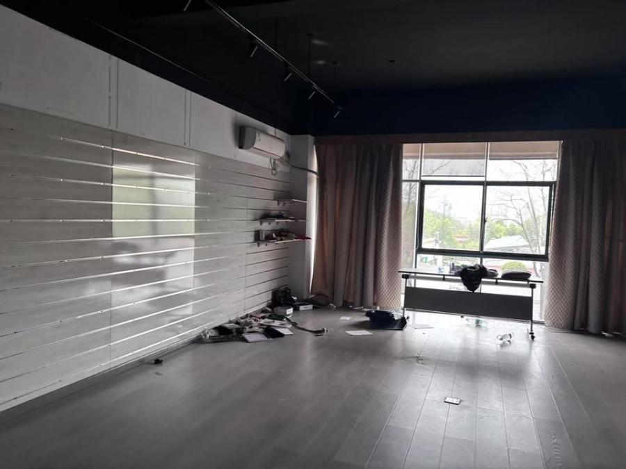 （兩層門面）悅禧國際山莊商住樓101房、201房、202房