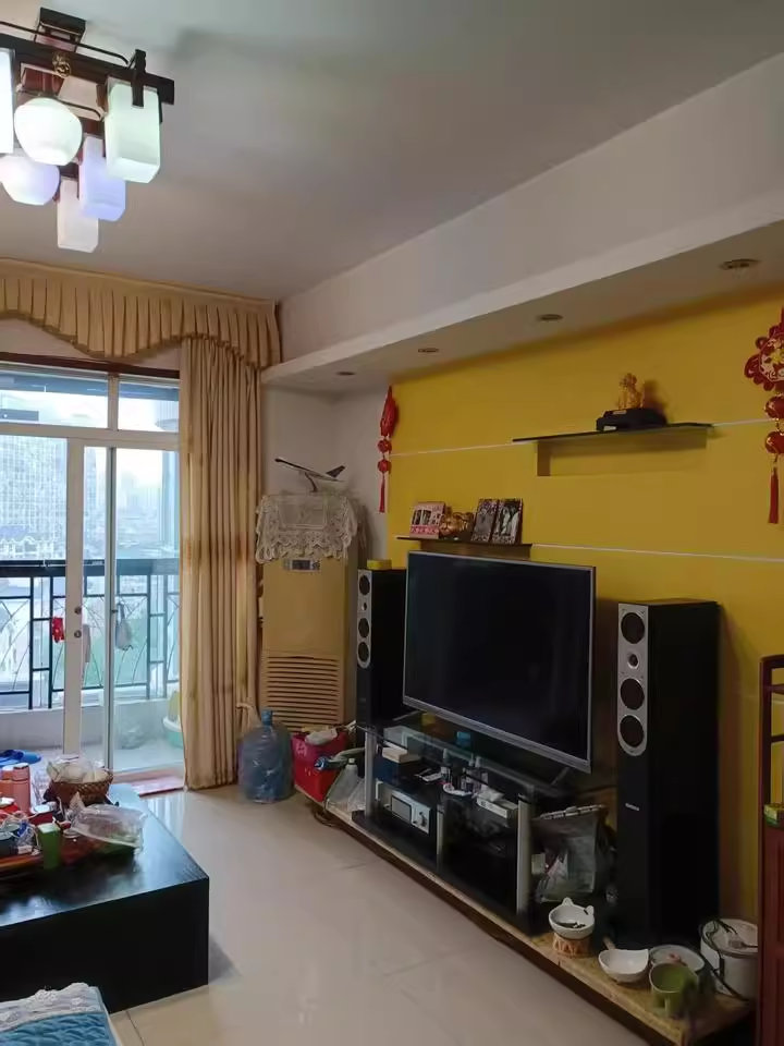 （8折）左岸春天法拍房B6棟1301號(hào)房