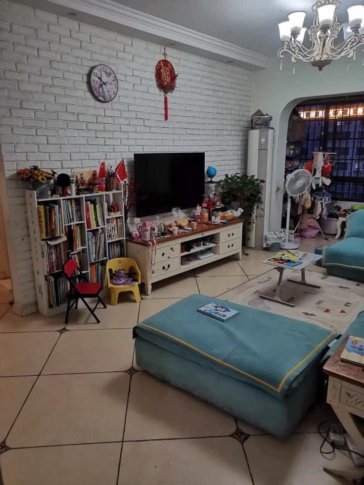 （雙學(xué)位）保利麓谷林語B區(qū)法拍房B1棟1009號房