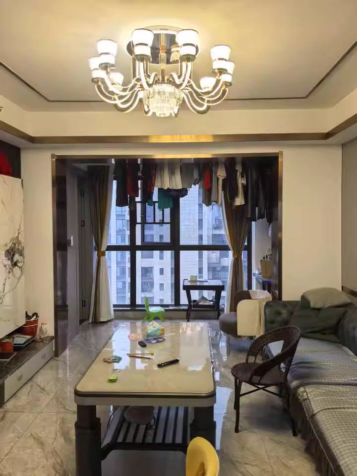 （8折 雙學(xué)位）明昇壹城二期法拍房7棟3505號房