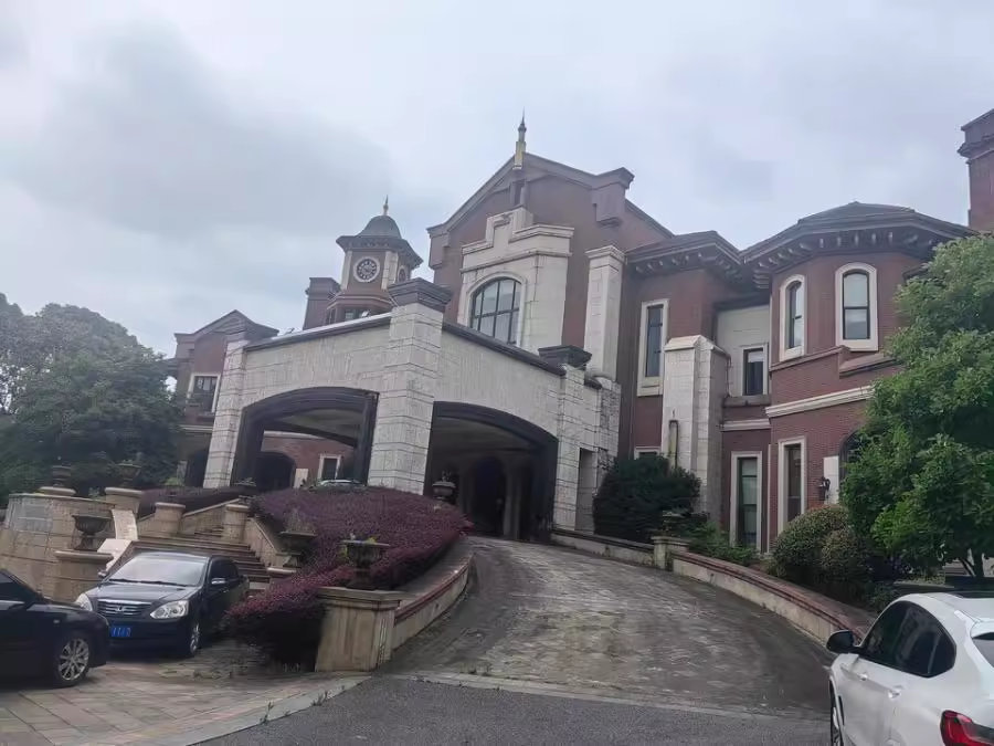 （售樓部）爵世名邸會(huì)所（爵士名?。┓ㄅ姆?01號(hào)房