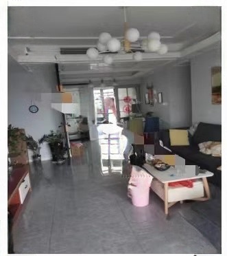 中南國(guó)際眼鏡城（中偉商業(yè)中心）法拍房3、4、5棟2701號(hào)