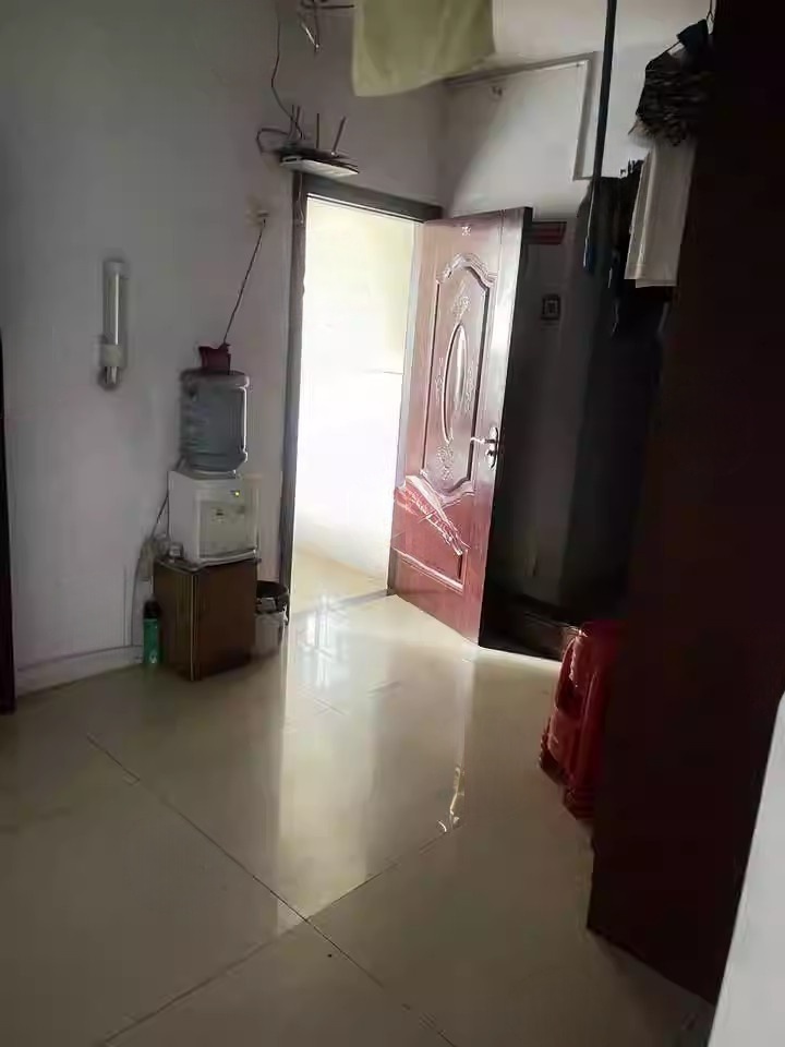 恒廣國(guó)際物流園法拍房A12棟408室